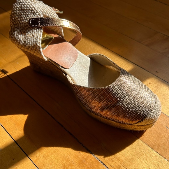 Gold espadrilles - Picture 6 of 6